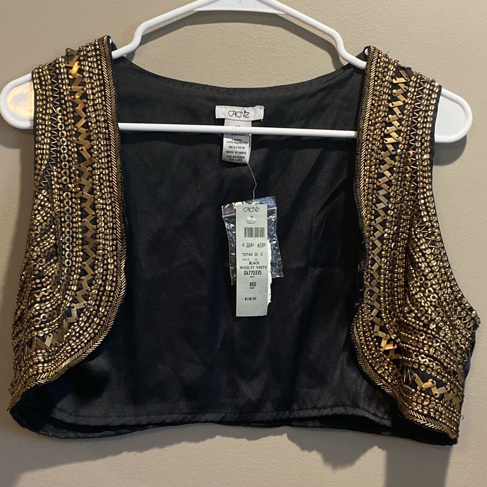 ⭐️NWT⭐️ Caché Cropped Silk Beaded Vest XS/S